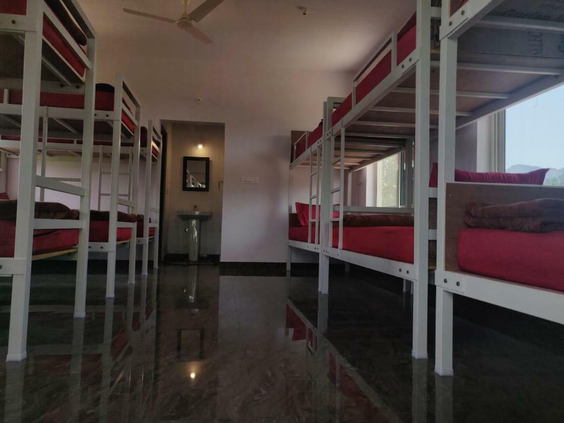 Auberge de jeunesse Trippr Chikkamagaluru à Chikmagalūr Extérieur photo