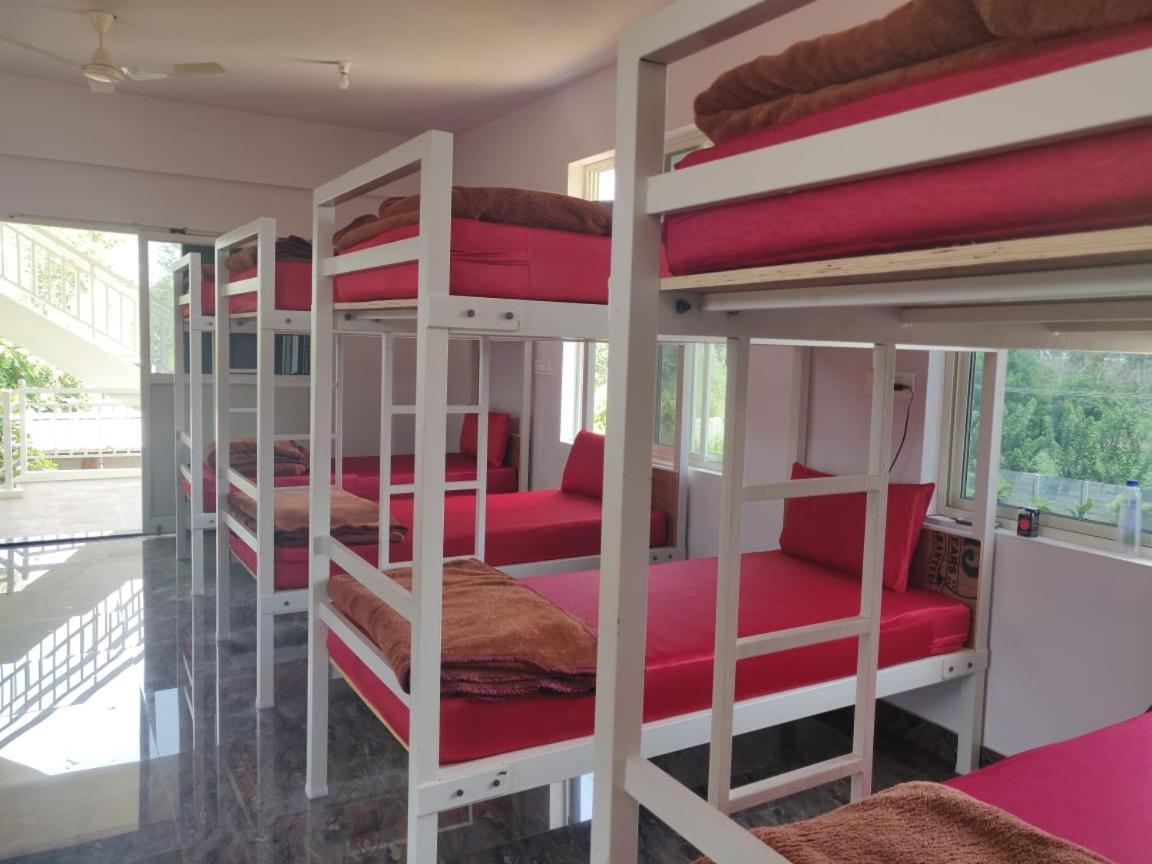 Auberge de jeunesse Trippr Chikkamagaluru à Chikmagalūr Extérieur photo