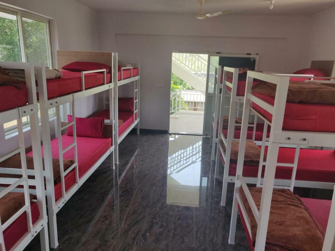 Auberge de jeunesse Trippr Chikkamagaluru à Chikmagalūr Extérieur photo