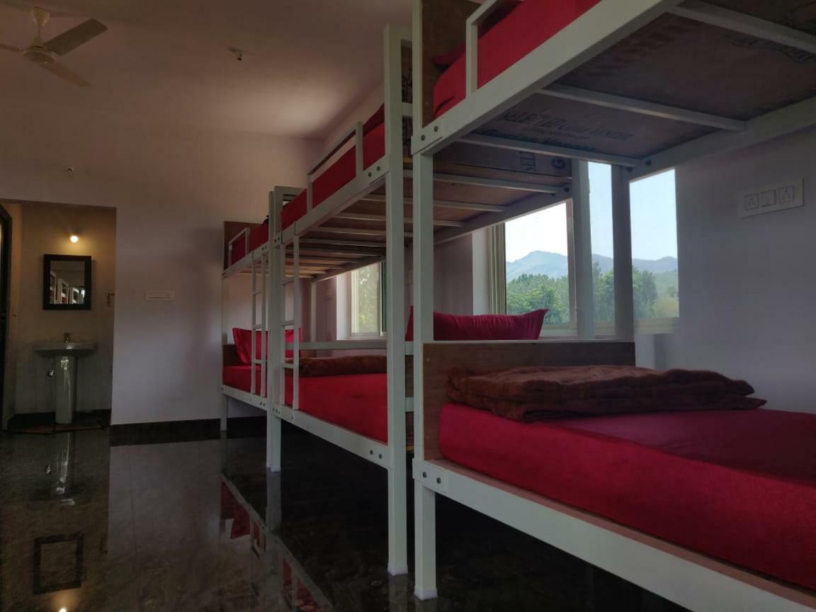 Auberge de jeunesse Trippr Chikkamagaluru à Chikmagalūr Extérieur photo