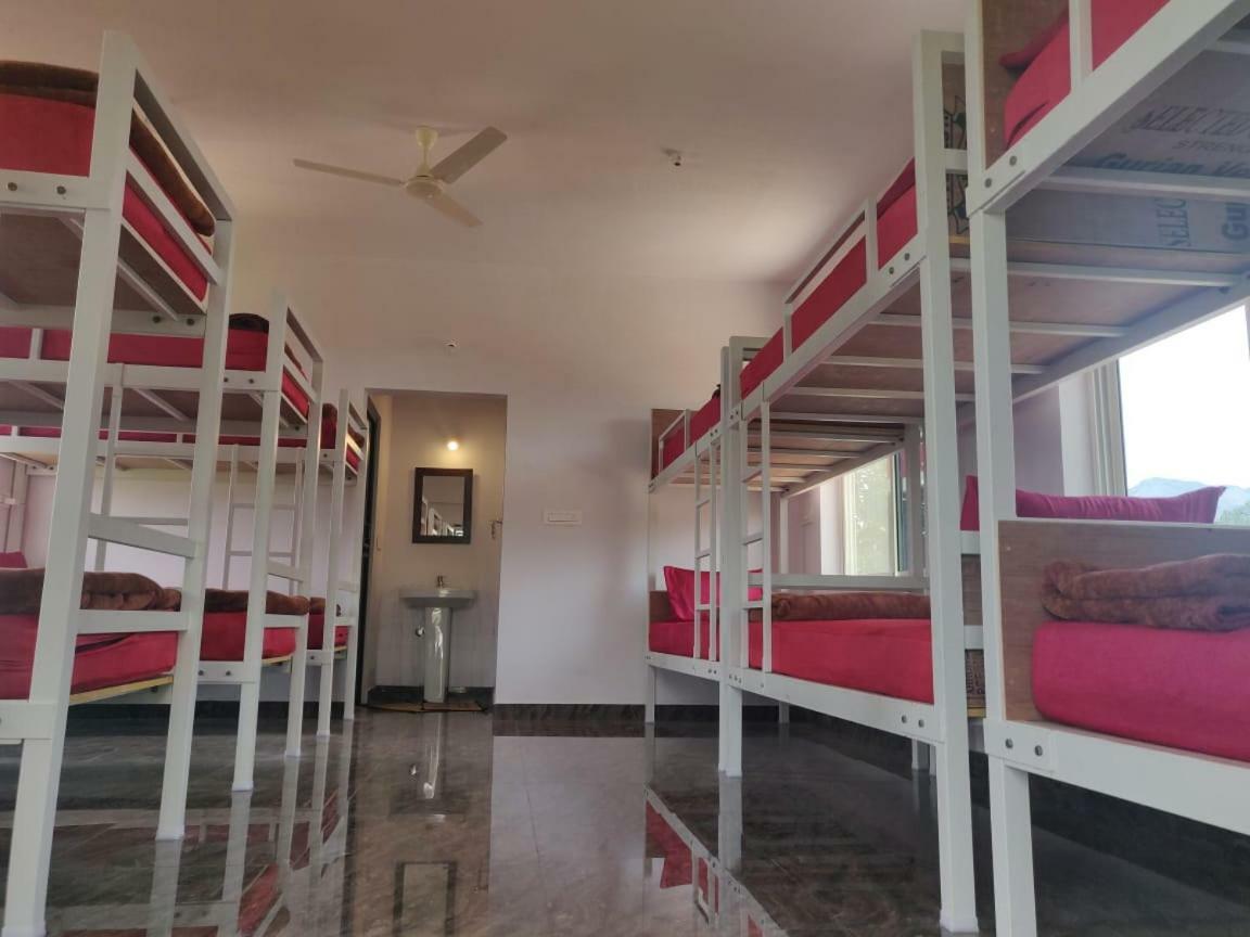 Auberge de jeunesse Trippr Chikkamagaluru à Chikmagalūr Extérieur photo